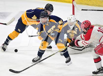 Thumbnail 1 in East Haven vs. Cheshire (CIAC DII Final) photogallery.