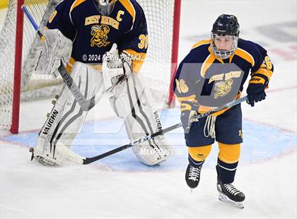 Thumbnail 3 in East Haven vs. Cheshire (CIAC DII Final) photogallery.