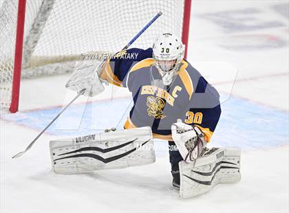 Thumbnail 3 in East Haven vs. Cheshire (CIAC DII Final) photogallery.