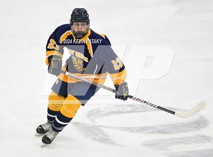 Thumbnail 3 in East Haven vs. Cheshire (CIAC DII Final) photogallery.