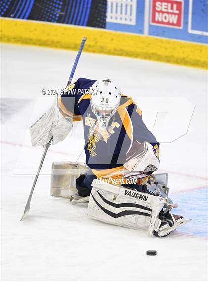 Thumbnail 1 in East Haven vs. Cheshire (CIAC DII Final) photogallery.