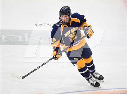 Thumbnail 1 in East Haven vs. Cheshire (CIAC DII Final) photogallery.