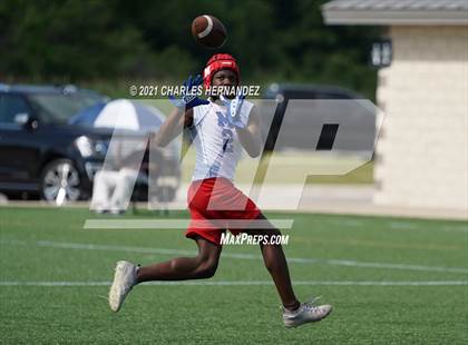Thumbnail 1 in Midway vs George Ranch (7 on 7 State Qualifying Tournament) photogallery.