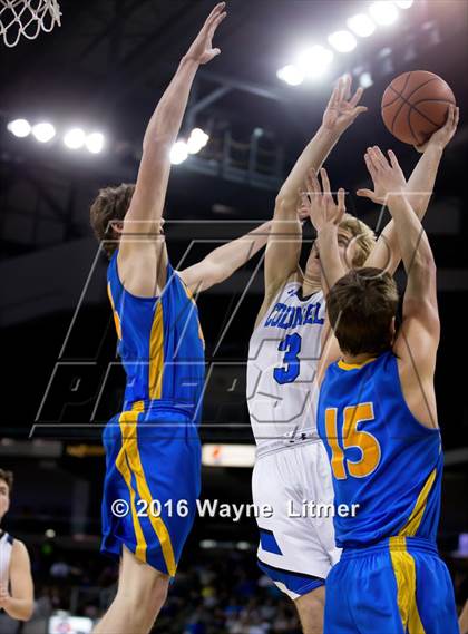 Thumbnail 2 in Newport Central Catholic vs Covington Catholic (Buckeye Charity Classic) photogallery.