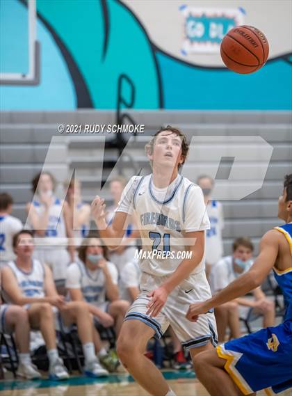 Thumbnail 2 in San Pasqual vs. Pacific Ridge (6th Annual Del Lago Tip Off Classic) photogallery.