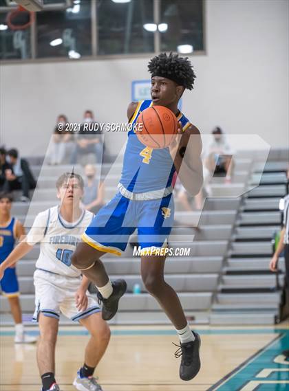 Thumbnail 2 in San Pasqual vs. Pacific Ridge (6th Annual Del Lago Tip Off Classic) photogallery.