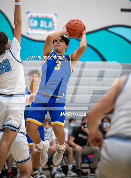 Thumbnail 2 in San Pasqual vs. Pacific Ridge (6th Annual Del Lago Tip Off Classic) photogallery.