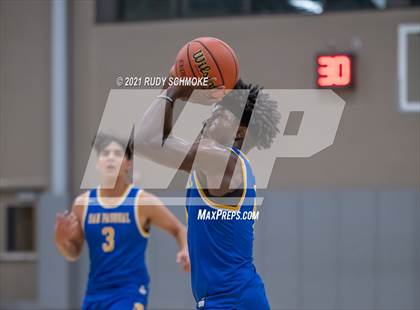 Thumbnail 1 in San Pasqual vs. Pacific Ridge (6th Annual Del Lago Tip Off Classic) photogallery.