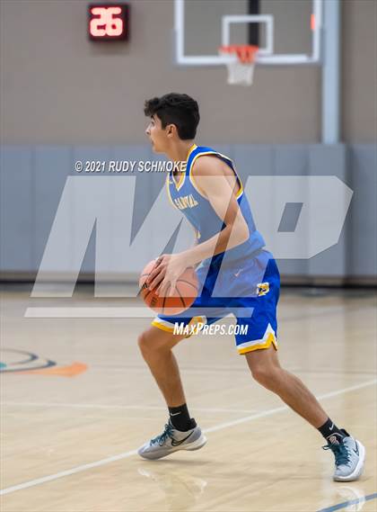 Thumbnail 3 in San Pasqual vs. Pacific Ridge (6th Annual Del Lago Tip Off Classic) photogallery.