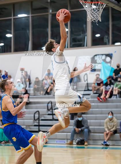 Thumbnail 1 in San Pasqual vs. Pacific Ridge (6th Annual Del Lago Tip Off Classic) photogallery.