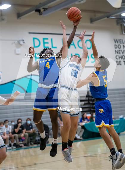Thumbnail 3 in San Pasqual vs. Pacific Ridge (6th Annual Del Lago Tip Off Classic) photogallery.