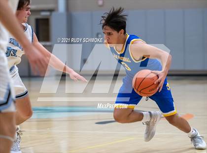 Thumbnail 1 in San Pasqual vs. Pacific Ridge (6th Annual Del Lago Tip Off Classic) photogallery.