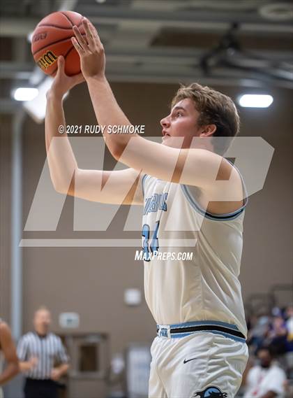 Thumbnail 3 in San Pasqual vs. Pacific Ridge (6th Annual Del Lago Tip Off Classic) photogallery.