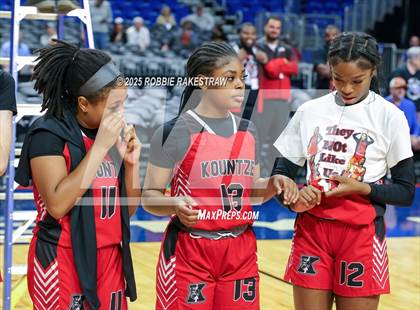 Thumbnail 3 in Kountze @ Paradise (UIL 3A Basketball Division II Final Medal Ceremony) photogallery.
