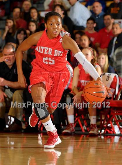 Thumbnail 2 in Windward vs Mater Dei (Nike Extravaganza) photogallery.