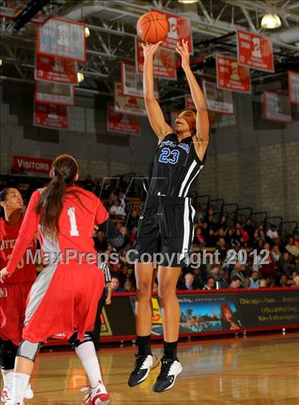 Thumbnail 1 in Windward vs Mater Dei (Nike Extravaganza) photogallery.