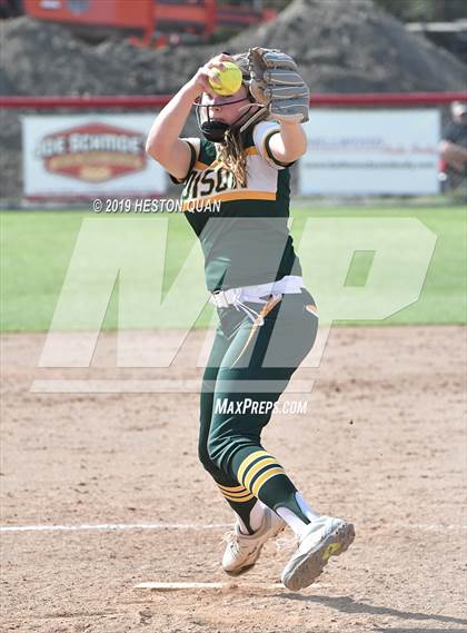 Thumbnail 1 in Edison @ Los Alamitos (Game 1) photogallery.