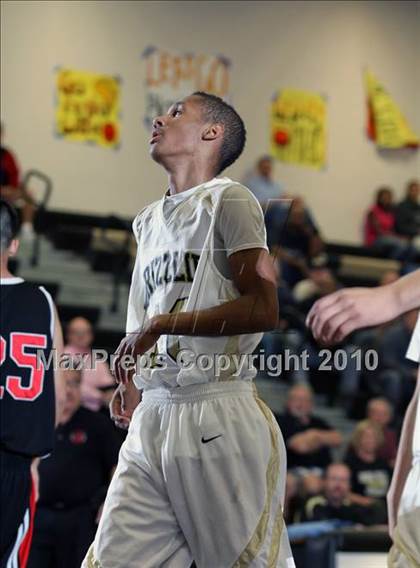 Thumbnail 1 in Sierra Vista @ Golden Valley (CIF SS Playoffs) photogallery.