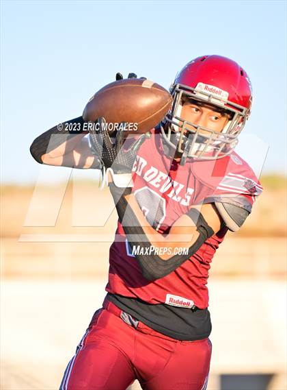 Thumbnail 1 in Sweetwater @ Olympian photogallery.