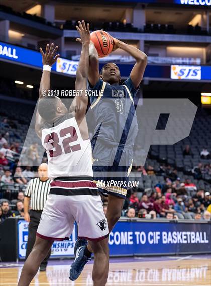 Thumbnail 2 in Central Catholic vs. Weston Ranch (CIF SJS D3 Final)  photogallery.
