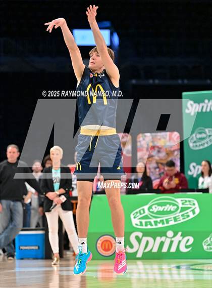 Thumbnail 2 in McDonald's All American Games (Jamfest Shootout)   photogallery.