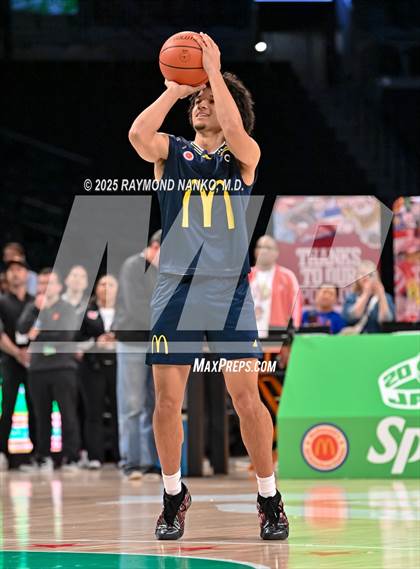 Thumbnail 3 in McDonald's All American Games (Jamfest Shootout)   photogallery.