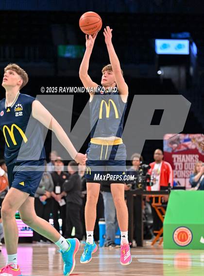 Thumbnail 1 in McDonald's All American Games (Jamfest Shootout)   photogallery.