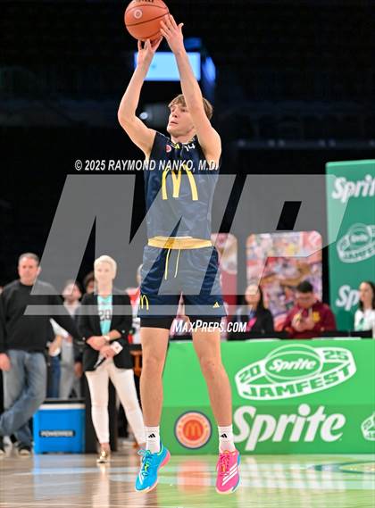 Thumbnail 1 in McDonald's All American Games (Jamfest Shootout)   photogallery.