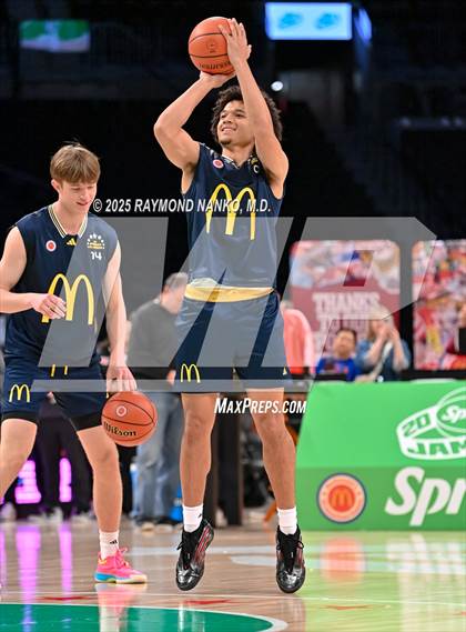 Thumbnail 1 in McDonald's All American Games (Jamfest Shootout)   photogallery.