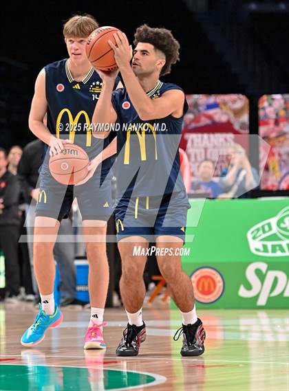 Thumbnail 3 in McDonald's All American Games (Jamfest Shootout)   photogallery.