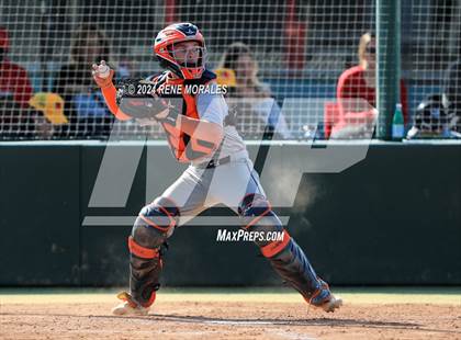 Thumbnail 3 in Chaminade vs Harvard-Westlake photogallery.
