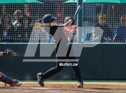 Thumbnail 2 in Chaminade vs Harvard-Westlake photogallery.