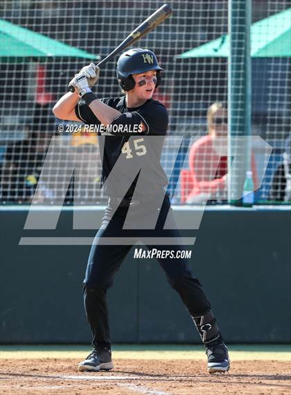Thumbnail 2 in Chaminade vs Harvard-Westlake photogallery.