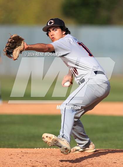 Thumbnail 2 in Chaminade vs Harvard-Westlake photogallery.