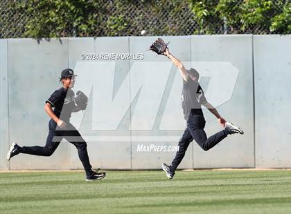 Thumbnail 2 in Chaminade vs Harvard-Westlake photogallery.
