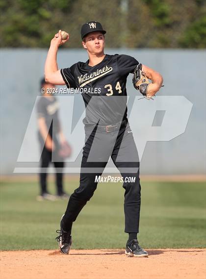 Thumbnail 3 in Chaminade vs Harvard-Westlake photogallery.
