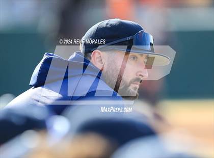 Thumbnail 1 in Chaminade vs Harvard-Westlake photogallery.