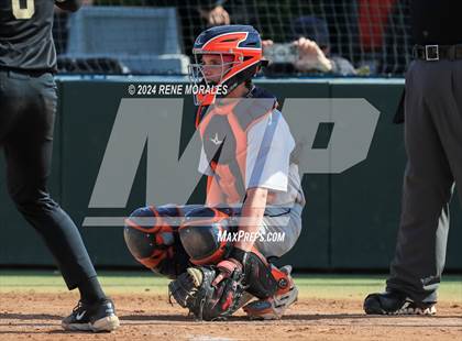 Thumbnail 1 in Chaminade vs Harvard-Westlake photogallery.