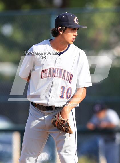 Thumbnail 2 in Chaminade vs Harvard-Westlake photogallery.