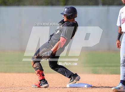 Thumbnail 2 in Chaminade vs Harvard-Westlake photogallery.