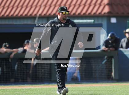 Thumbnail 2 in Chaminade vs Harvard-Westlake photogallery.