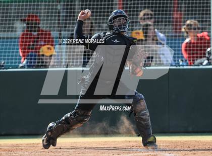 Thumbnail 2 in Chaminade vs Harvard-Westlake photogallery.