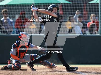 Thumbnail 3 in Chaminade vs Harvard-Westlake photogallery.