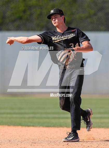 Thumbnail 3 in Chaminade vs Harvard-Westlake photogallery.