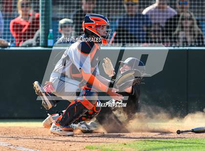 Thumbnail 2 in Chaminade vs Harvard-Westlake photogallery.