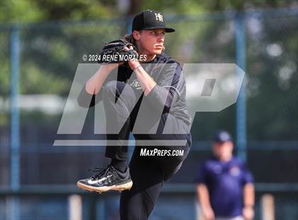 Thumbnail 3 in Chaminade vs Harvard-Westlake photogallery.