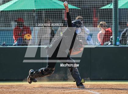 Thumbnail 3 in Chaminade vs Harvard-Westlake photogallery.
