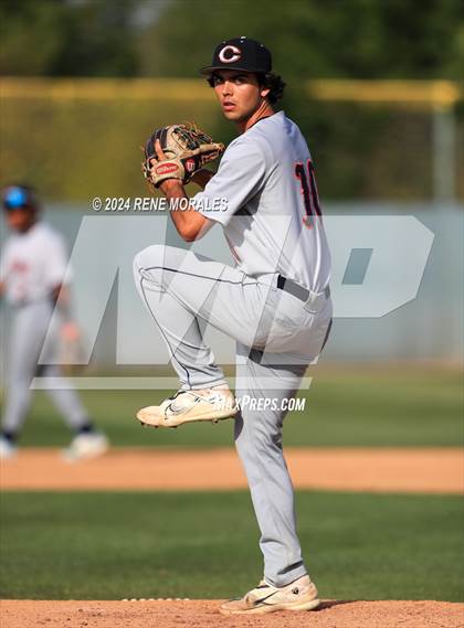 Thumbnail 3 in Chaminade vs Harvard-Westlake photogallery.