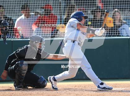 Thumbnail 2 in Chaminade vs Harvard-Westlake photogallery.