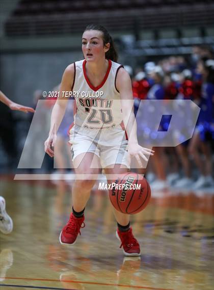 Thumbnail 1 in Richfield vs. South Sevier (UHSAA 3A Consolation Semifinal) photogallery.